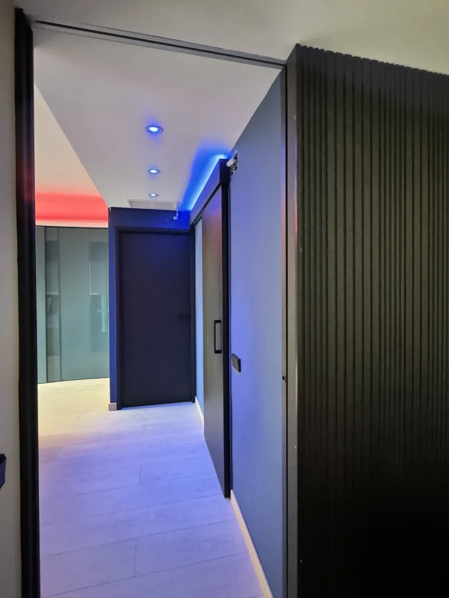 reforma integral de piso-en sants - diseño de interiores -pasillo e iluminación