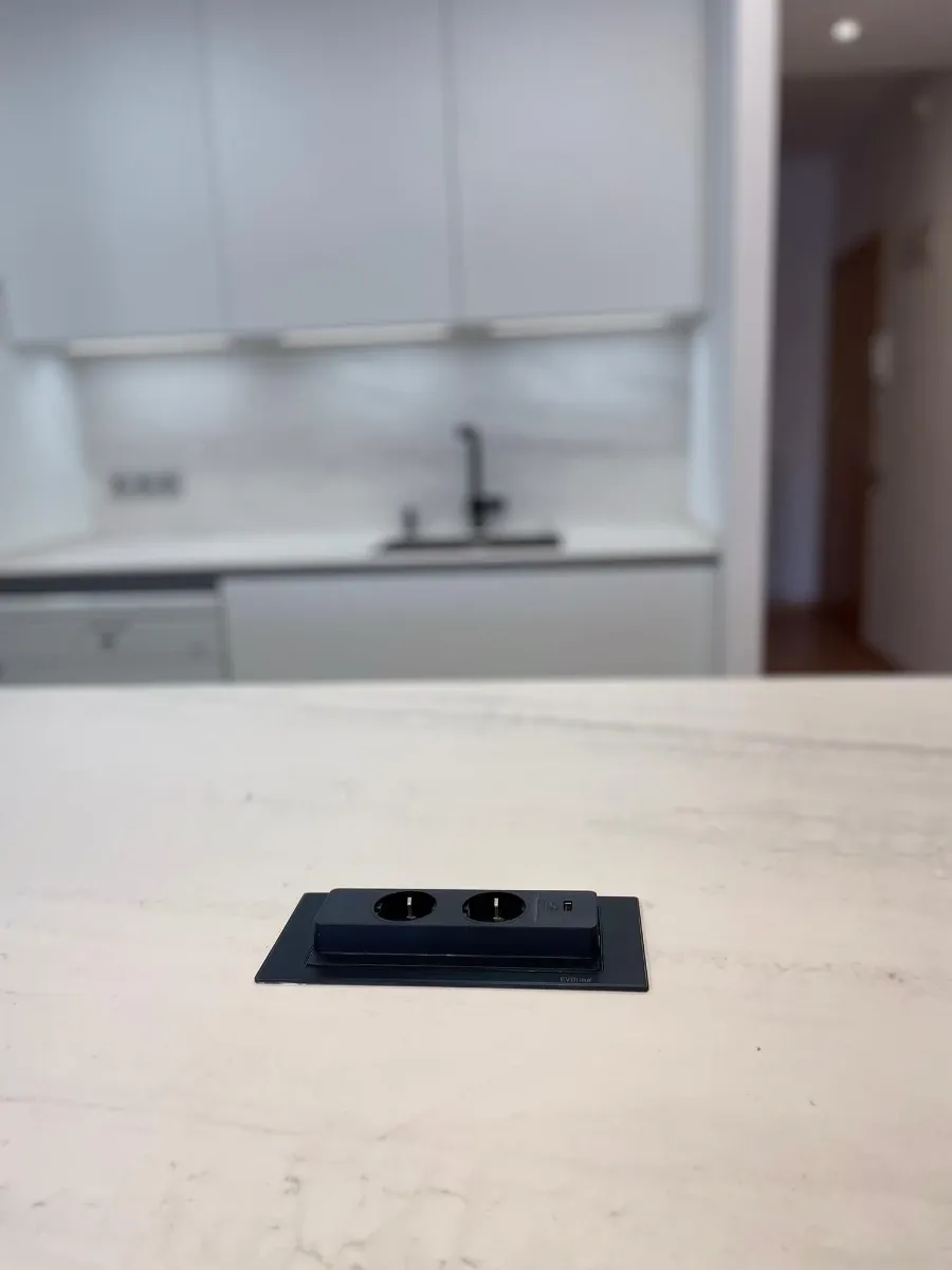 Proyecto reforma de cocina - Eixample Barcelona - ISLA-enchufes-fuera