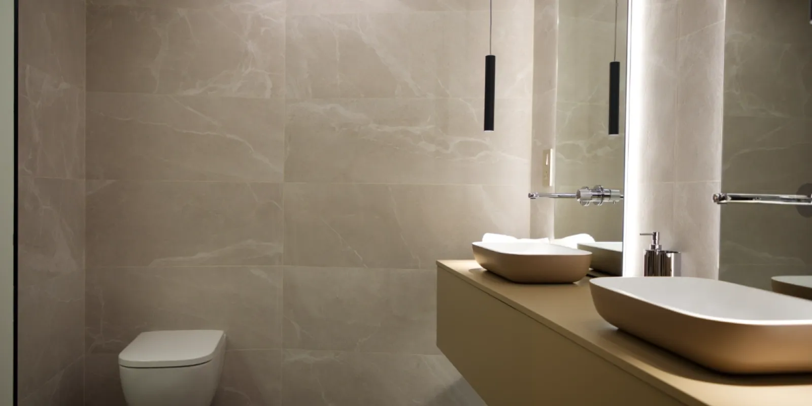 Showroom de baño con diseño e interiorismo - grifería-Sanycces - ver un showroom en Barcelona - Elit-Decor